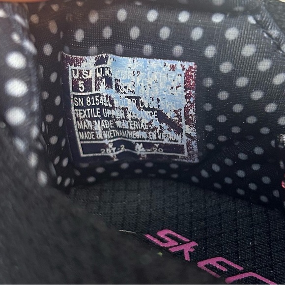 Skechers - Picture 4 of 4